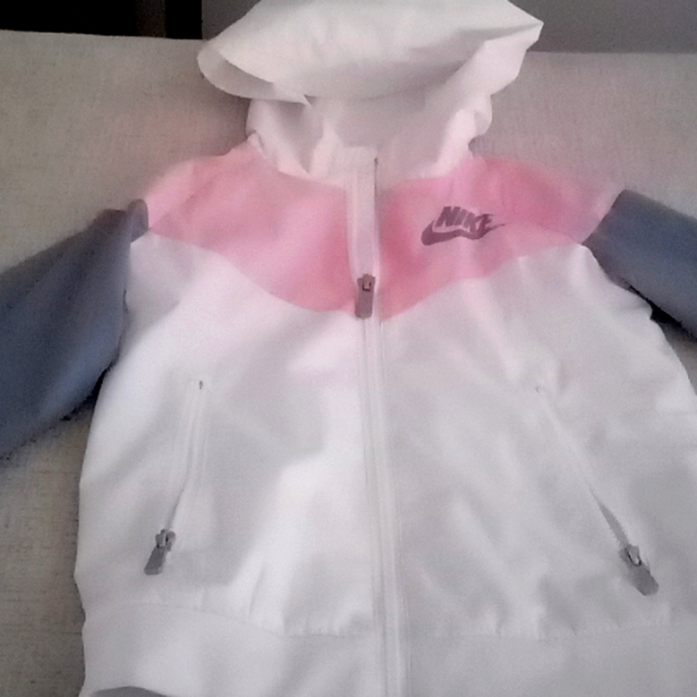 Little girl's Nike jacket size 6